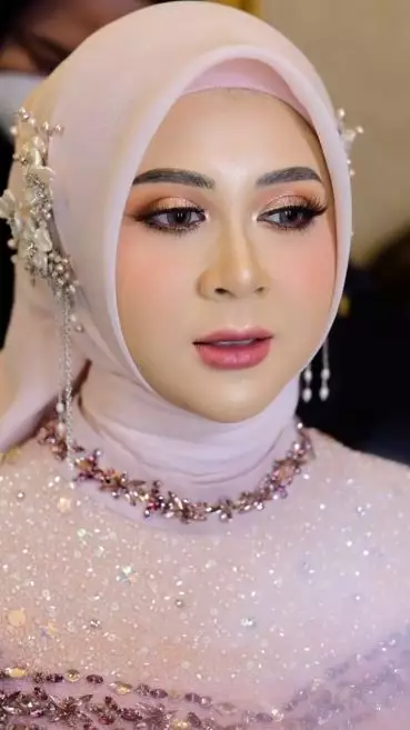 Potret resepsi pernikahan Kesha Instagram © 2021 brilio.net Potret resepsi pernikahan Kesha Instagram © 2021 brilio.net