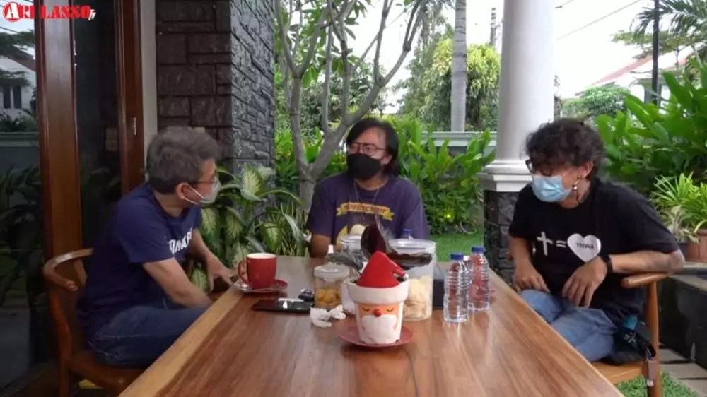 Cerita perjuangan Ari Lasso sembuh dari Covid-19 YouTube© 2021 brilio.net Cerita perjuangan Ari Lasso sembuh dari Covid-19 YouTube© 2021 brilio.net