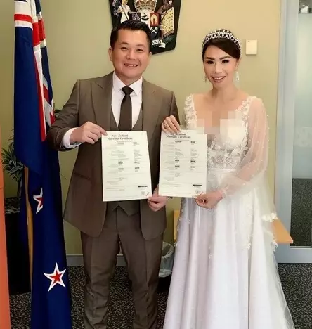 Seleb wanita menikah kedua kali © 2021 brilio.net