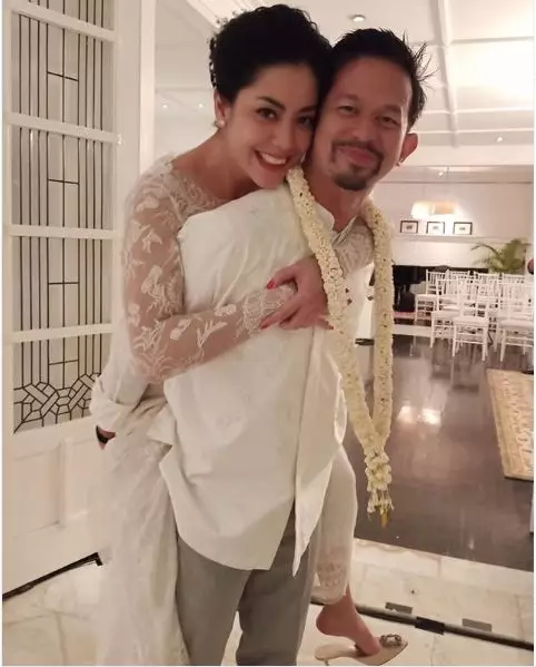 Seleb wanita menikah kedua kali © 2021 brilio.net