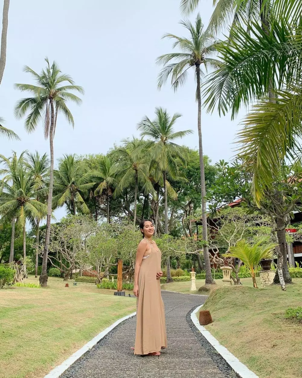 OOTD Niken Anjani © 2021 brilio.net