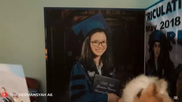 kamar tidur Sarah Menzel © 2021 brilio.net