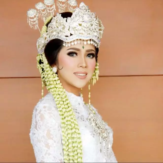 transformasi raya kitty © Instagram