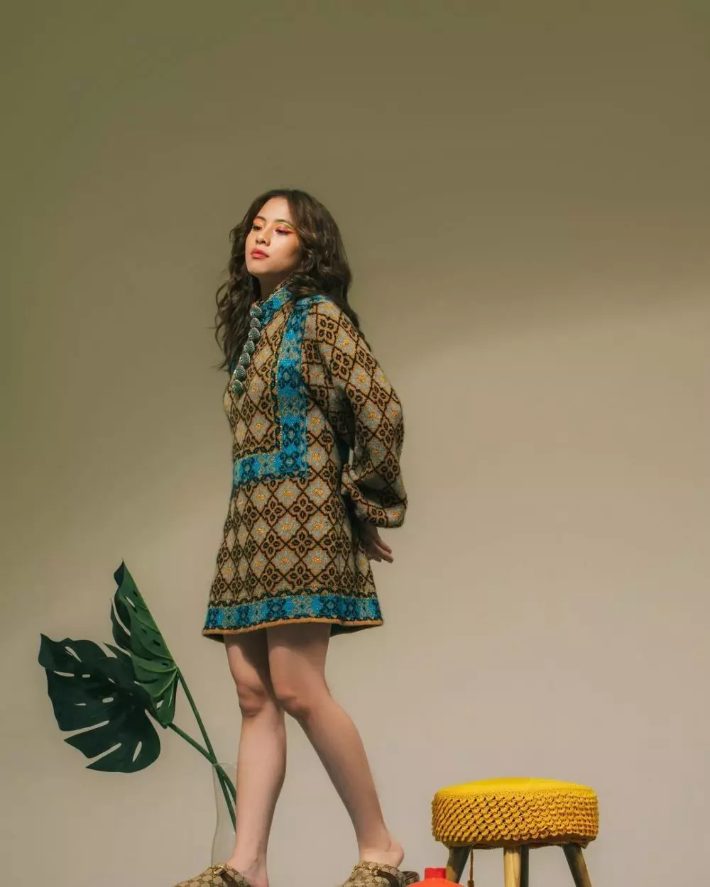 Adhisty Zara bermakeup tebal © 2021 brilio.net