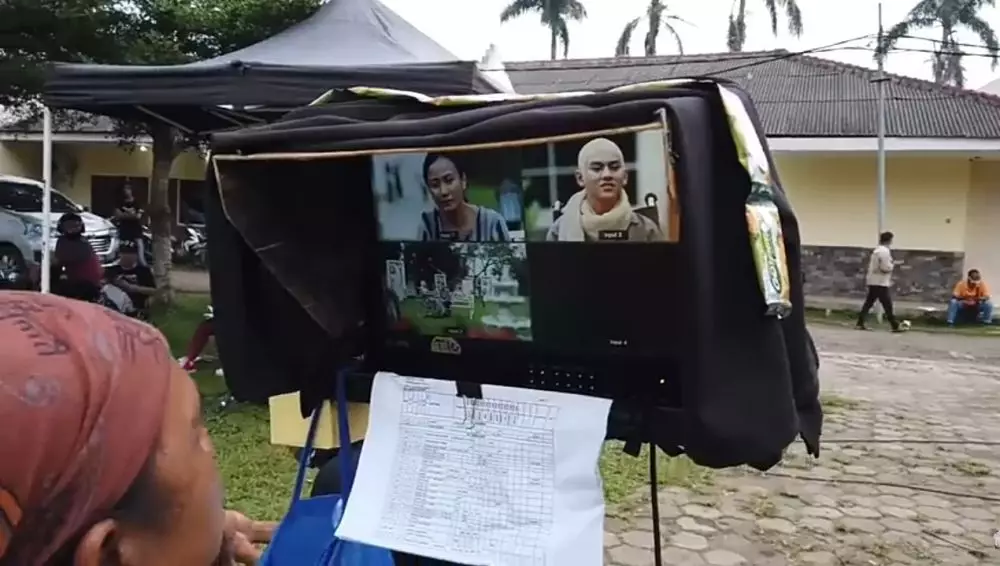 Klarifikasi Rey Bong yang botak di sinetron © 2021 brilio.net YouTube