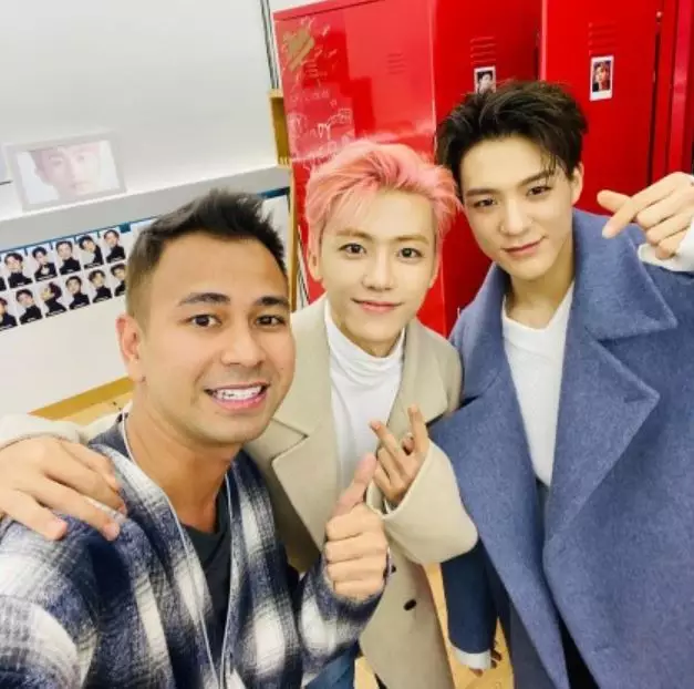 Momen Raffi Ahmad foto bareng artis Korea © 2021 brilio.net