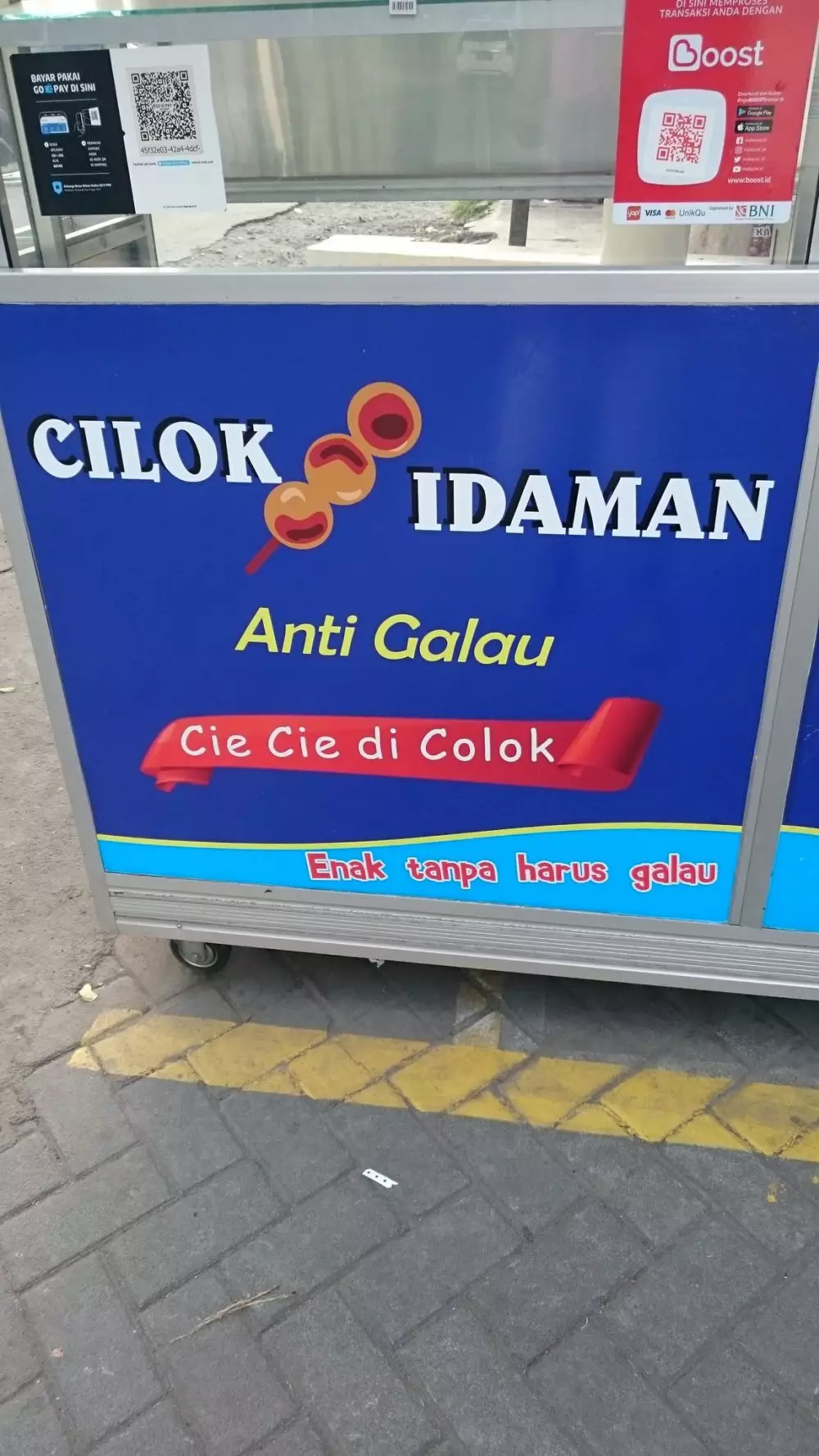 Tulisan di gerobak cilok © berbagai sumber Tulisan di gerobak cilok © berbagai sumber