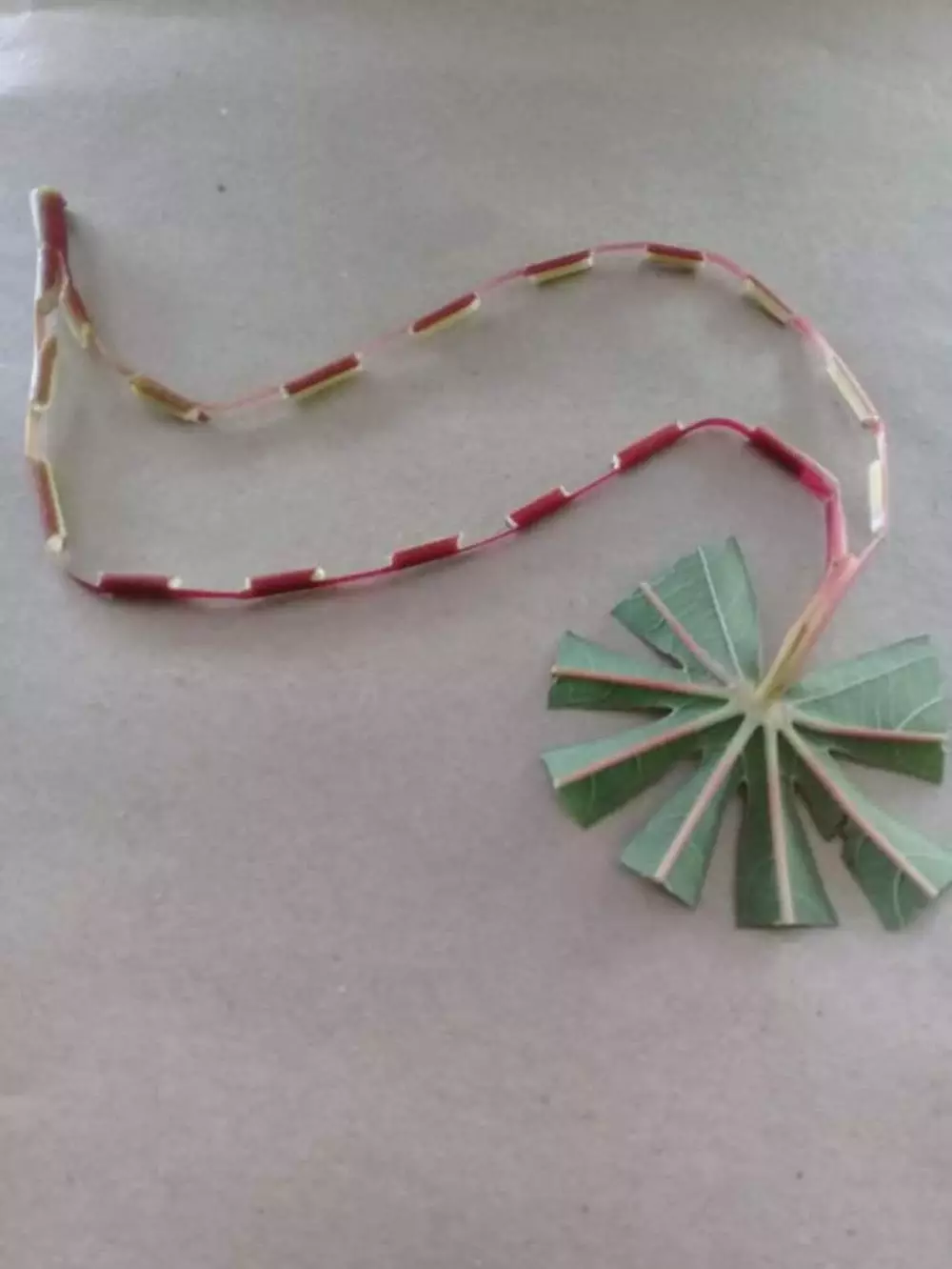 desain liontin kalung © Berbagai Sumber