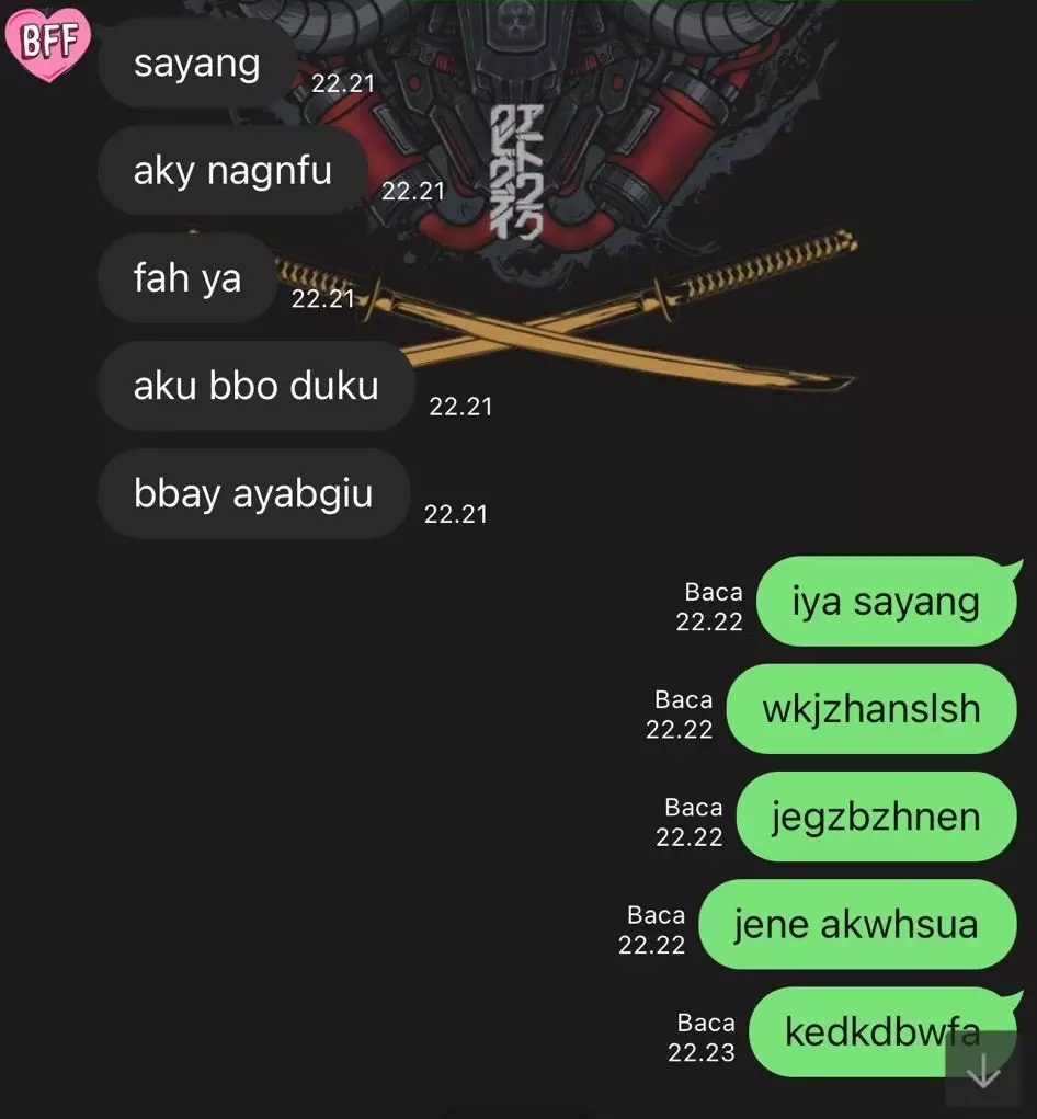 Chat ke pacar pakai kode rahasia © berbagai sumber