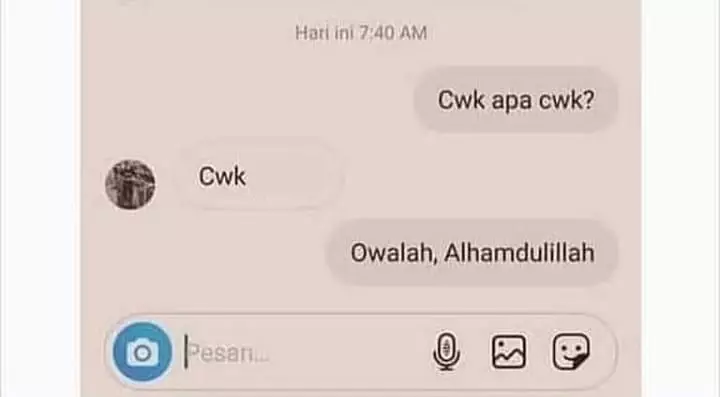 Chat ke pacar pakai kode rahasia © berbagai sumber
