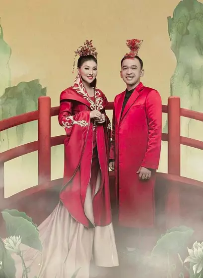 pemotretan pasangan seleb bertema oriental © 2021 brilio.net pemotretan pasangan seleb bertema oriental © 2021 brilio.net