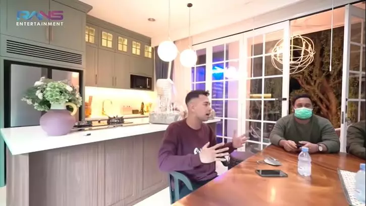 potret terbaru rumah Raffi © 2021 brilio.net potret terbaru rumah Raffi © 2021 brilio.net