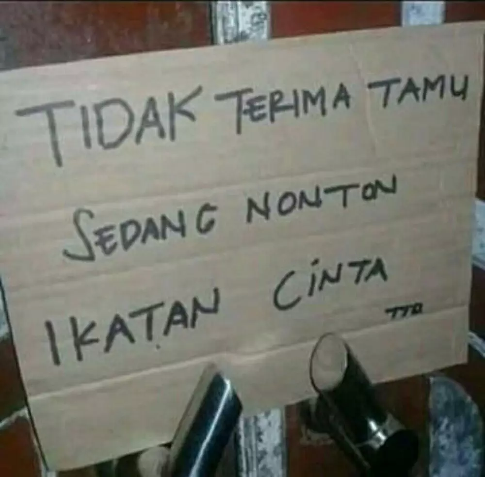 Warung tutup demi Ikatan Cinta © berbagai sumber