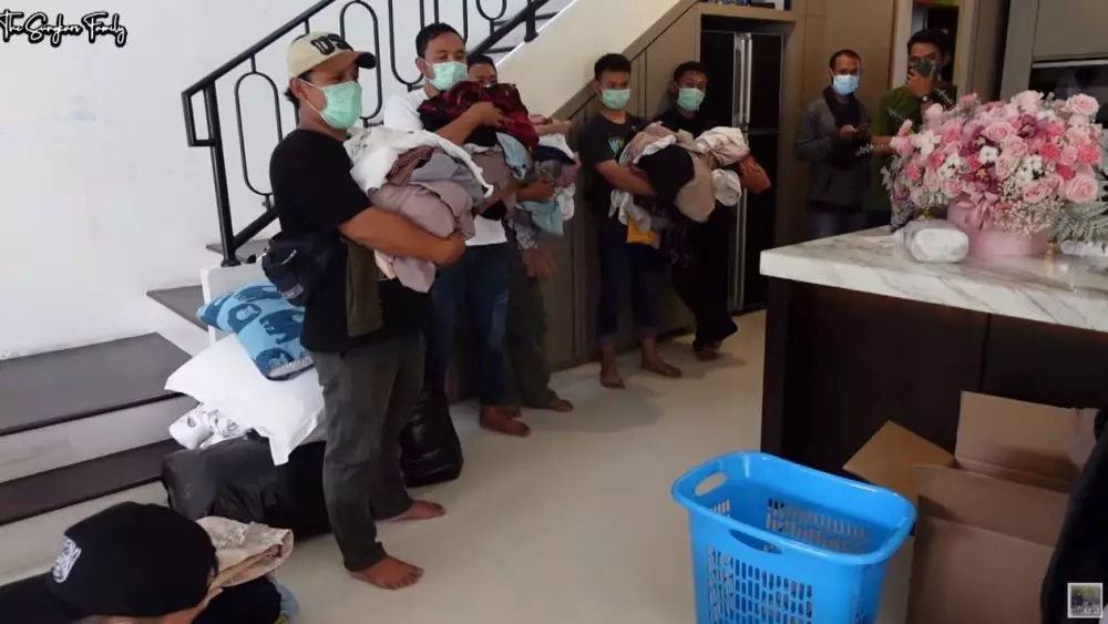 Shireen pindah rumah © YouTube