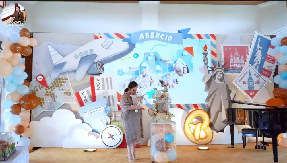 Selapan baby Abe © YouTube