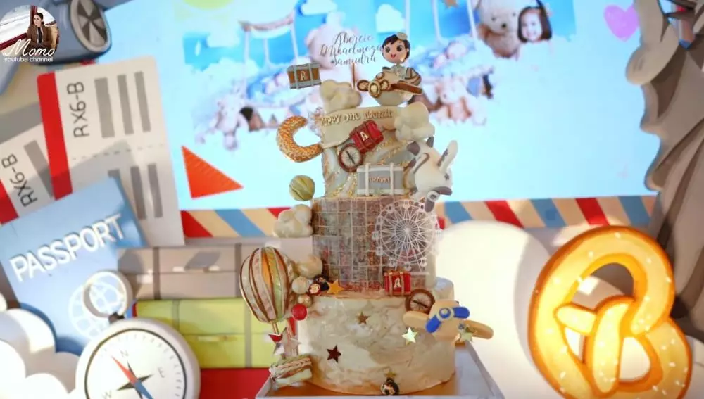 Selapan baby Abe © YouTube