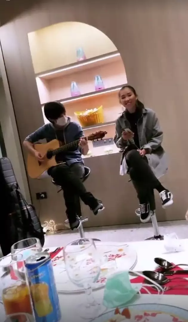 Momen Adinda Bakrie pasca melahirkan © Instagram Momen Adinda Bakrie pasca melahirkan © Instagram