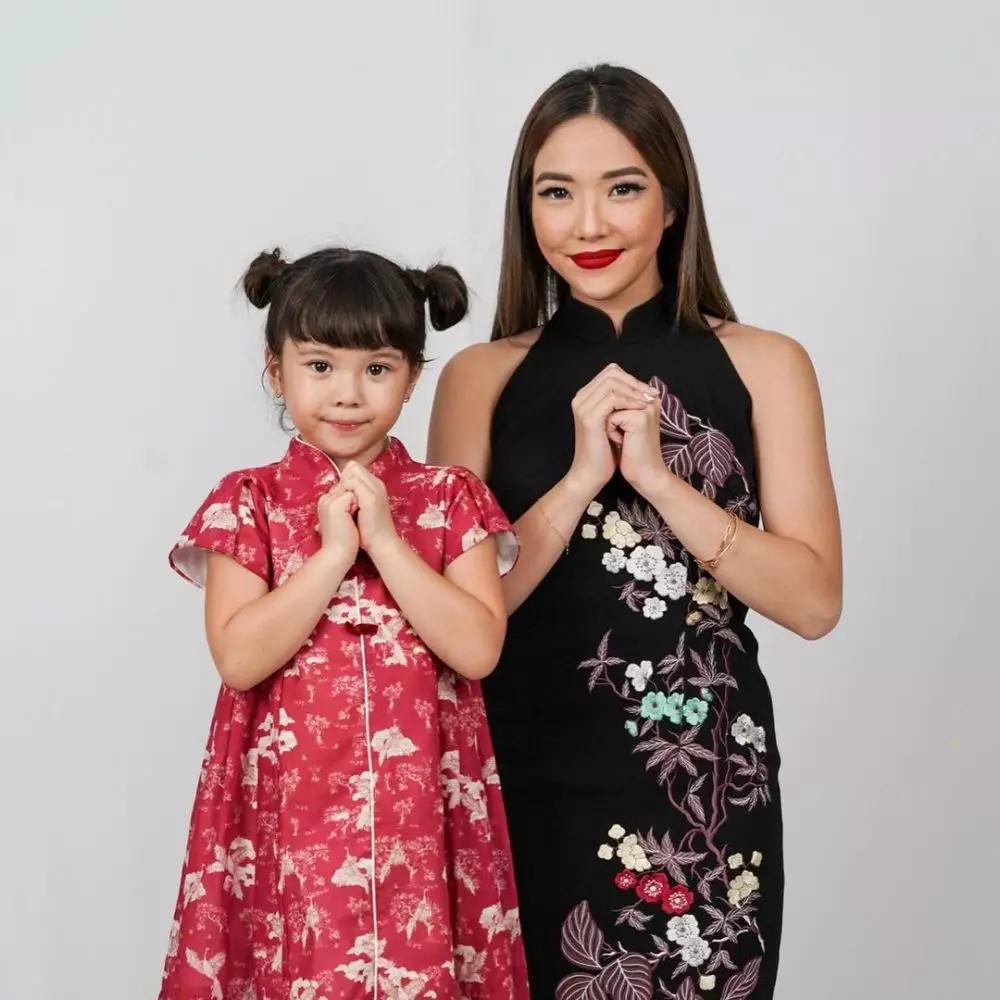 Pemotretan seleb bertemakan Imlek 2021 Instagram Pemotretan seleb bertemakan Imlek 2021 Instagram