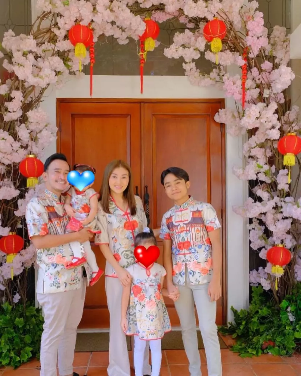 Pemotretan seleb bertemakan Imlek 2021 berbagai sumber Pemotretan seleb bertemakan Imlek 2021 berbagai sumber