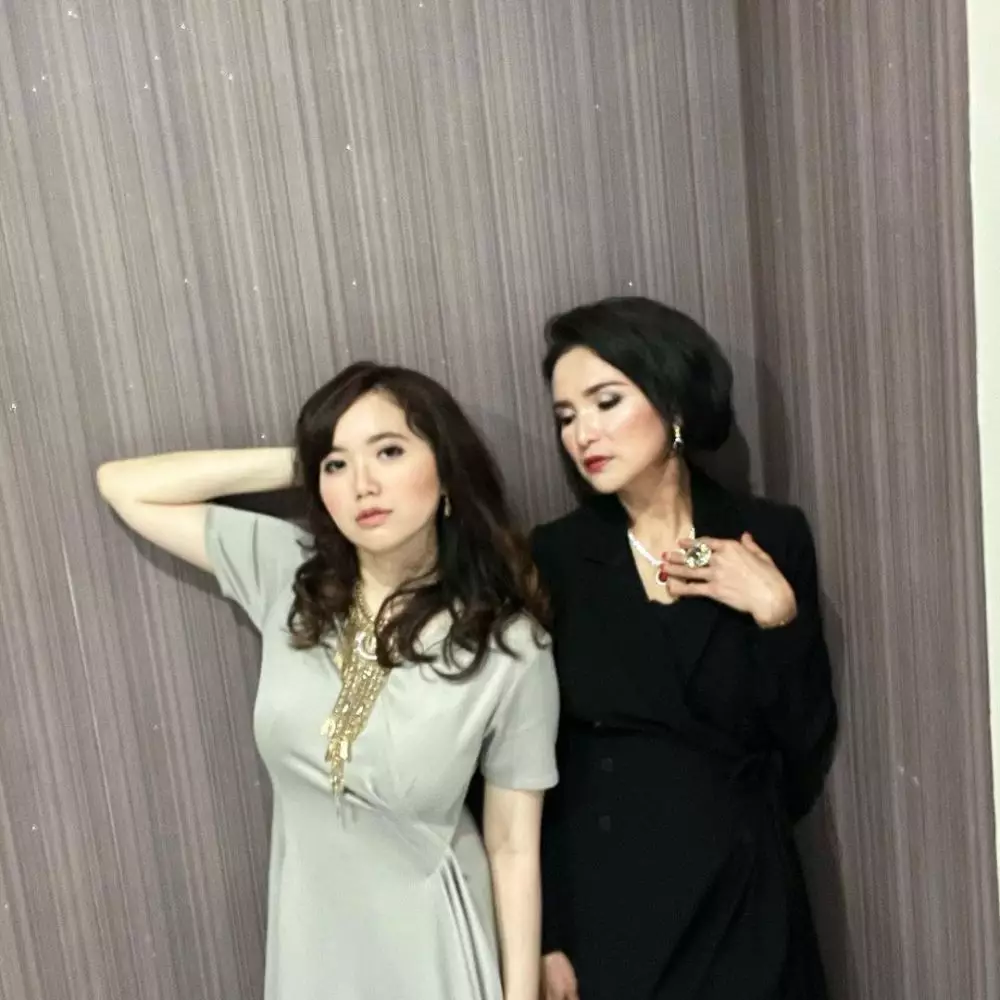 Nunu Datau dan Azura © Instagram