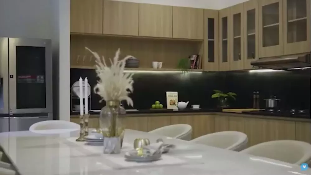 detail rumah Cut Meyriska © YouTube detail rumah Cut Meyriska © YouTube