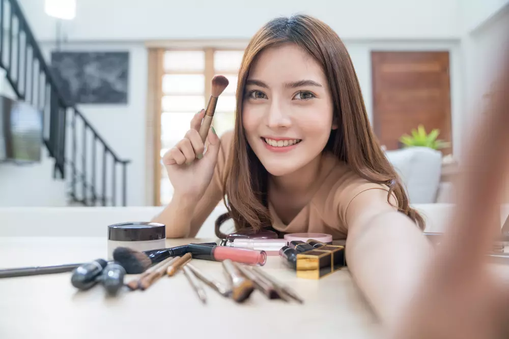 Cuma modal smartphone, ini 5 cara maksimalkan konten video beauty vlog berbagai sumber Cuma modal smartphone, ini 5 cara maksimalkan konten video beauty vlog berbagai sumber