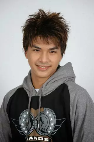 Potret awal karier seleb berdarah Tionghoa © Istimewa