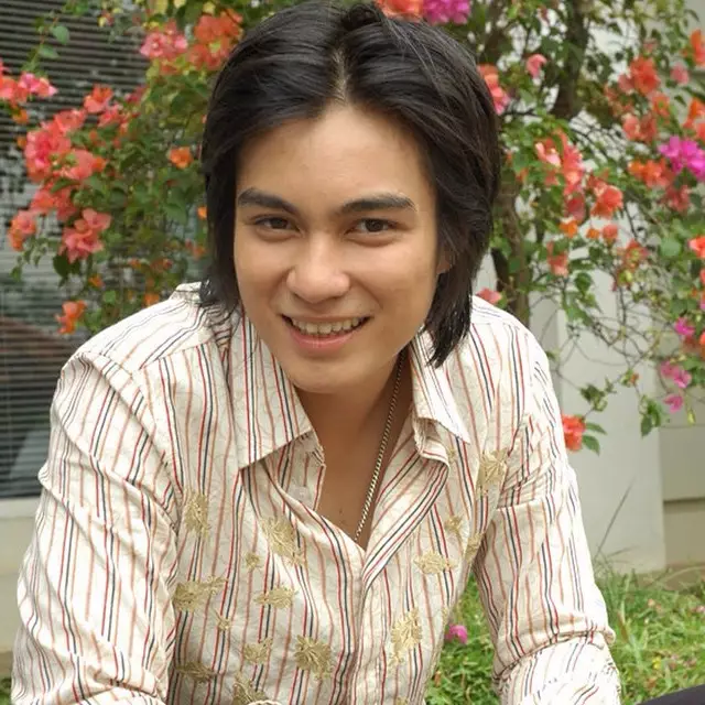 Potret awal karier seleb berdarah Tionghoa © Istimewa