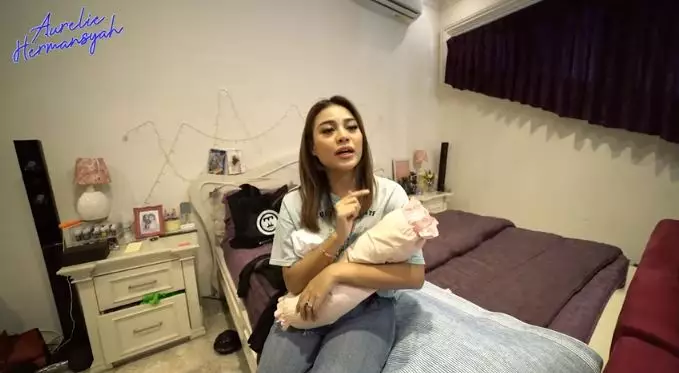 Aurel siap pindahan rumah © 2021 brilio.net Aurel siap pindahan rumah © 2021 brilio.net