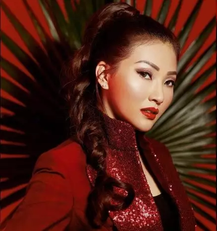 Gaya Sarwendah dalam nuansa Imlek © Instagram