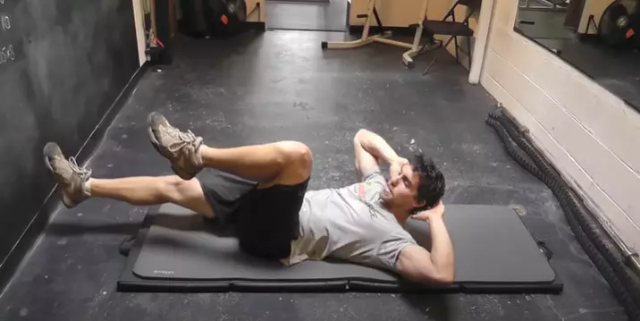 olahraga mengecilkan perut © 2021 brilio.net olahraga mengecilkan perut © 2021 brilio.net