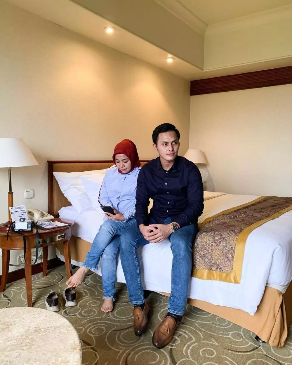 Potret Muzdalifah saat kenakan celana jeans Instagram Potret Muzdalifah saat kenakan celana jeans Instagram