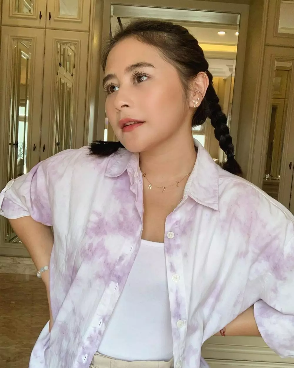 sumber kekayaan Prilly Latuconsina © 2021 brilio.net sumber kekayaan Prilly Latuconsina © 2021 brilio.net