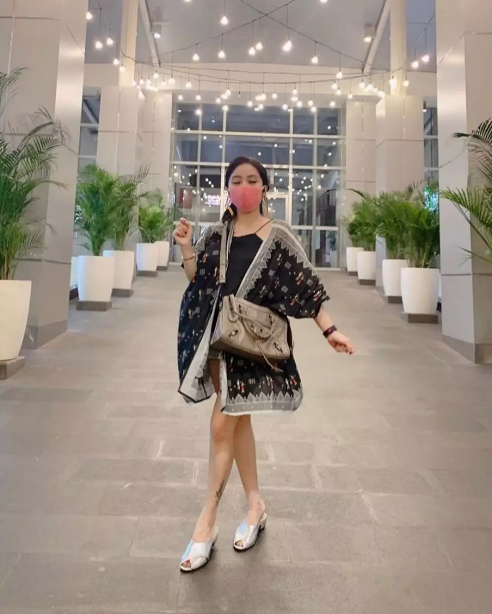 Mawar AFI tak sengaja pamer tato Instagram