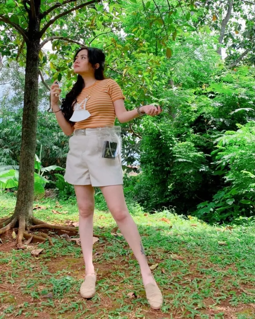 Mawar AFI tak sengaja pamer tato Instagram