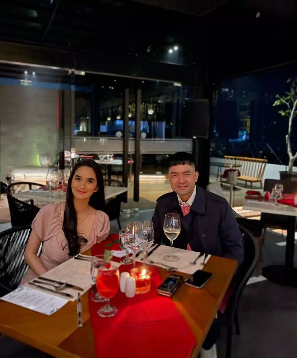 Momen dinner seleb Valentine © Instagram Momen dinner seleb Valentine © Instagram