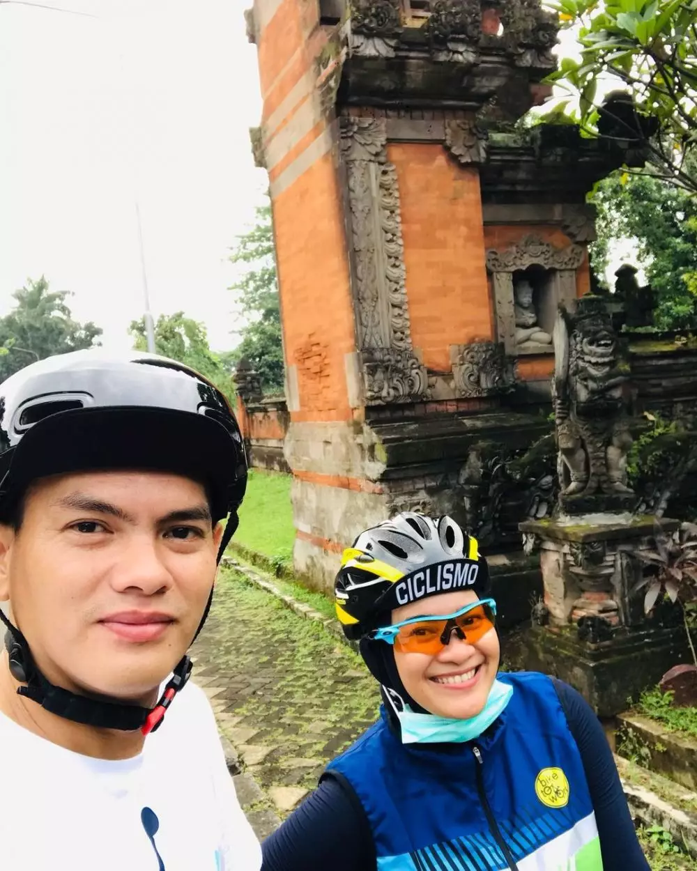 Ikke dan Karlie usai menikah © Instagram