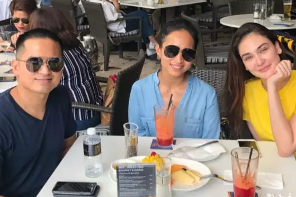 Pria dekat dengan Luna Maya © 2021 brilio.net