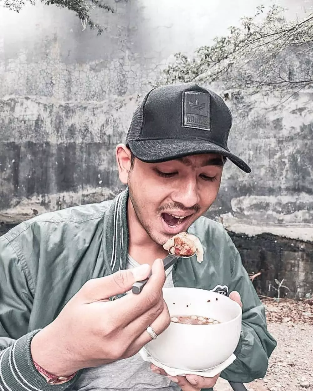 Gaya Arya Saloka ala anak ABG © Instagram