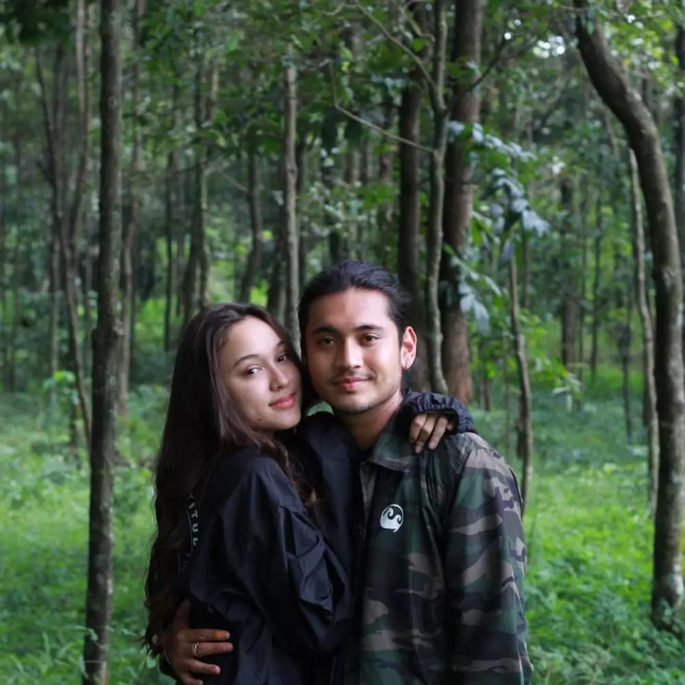 momen gio dan yasmin napper © Instagram