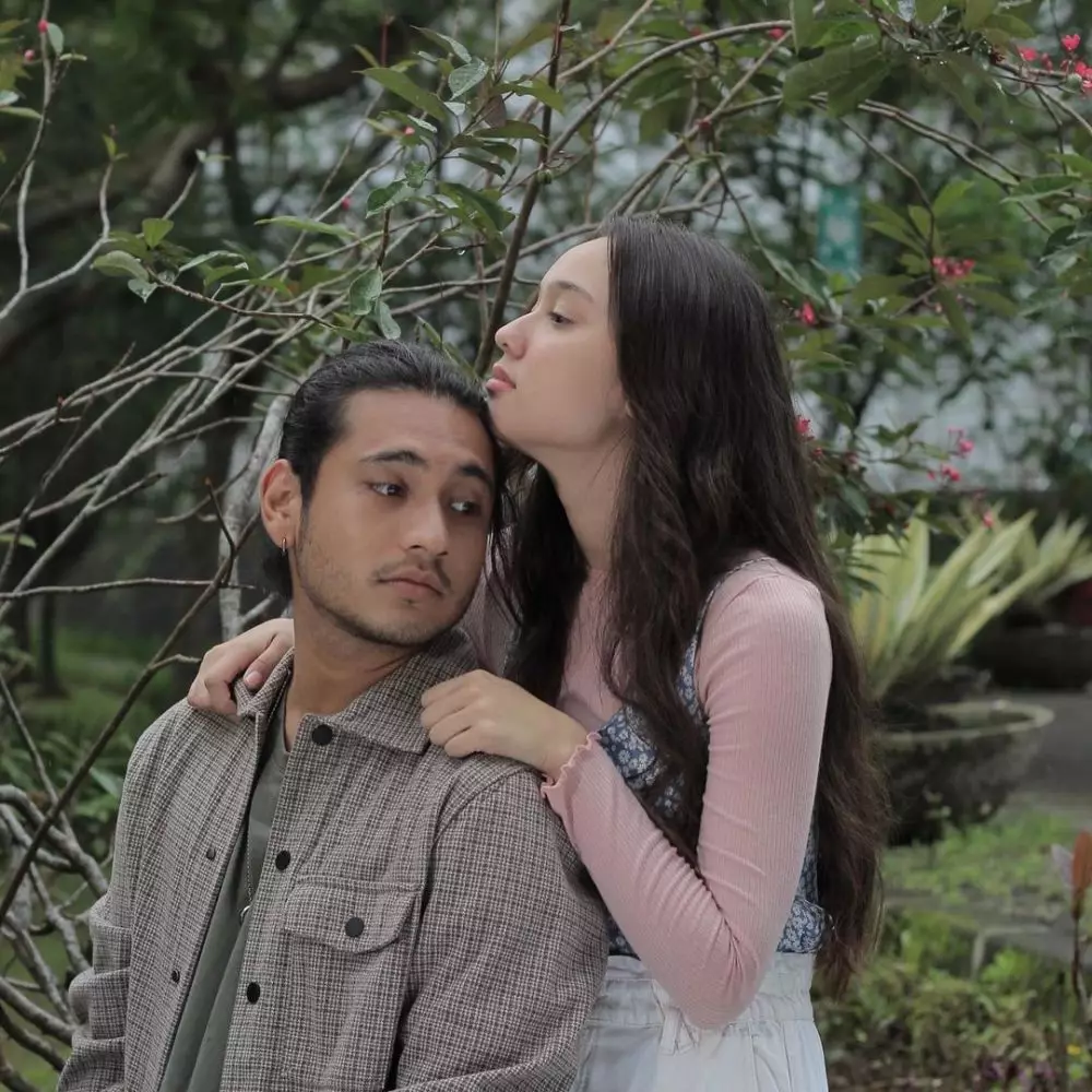 momen gio dan yasmin napper © Instagram