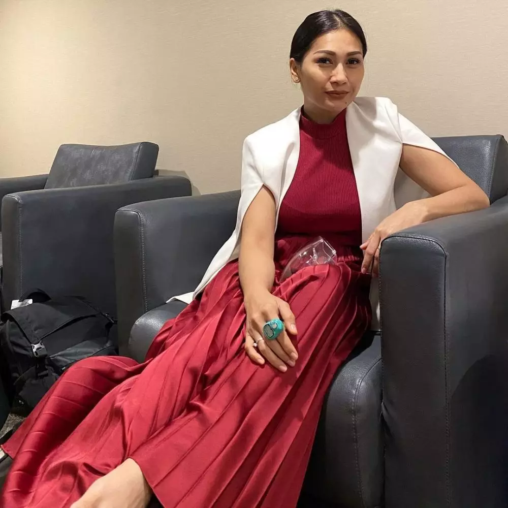 ootd hamil tata janeeta © Instagram ootd hamil tata janeeta © Instagram