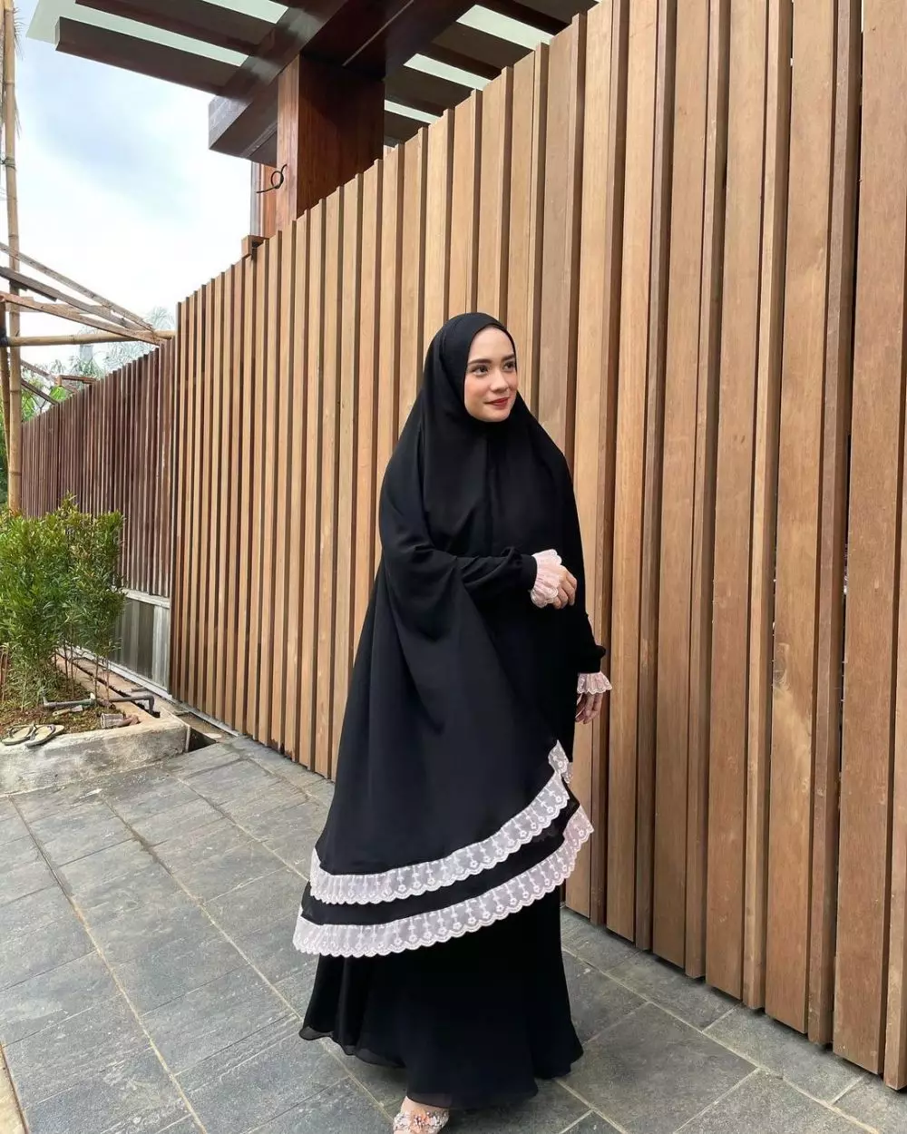  Putri Anne pakai gamis  Instagram
