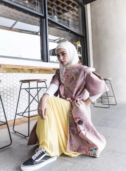  Putri Anne pakai gamis  Instagram