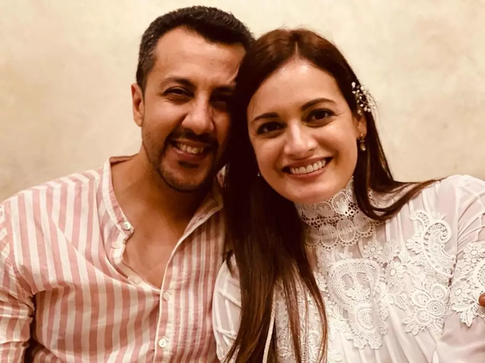 Potret pernikahan artis Bollywood Dia Mirza Instagram