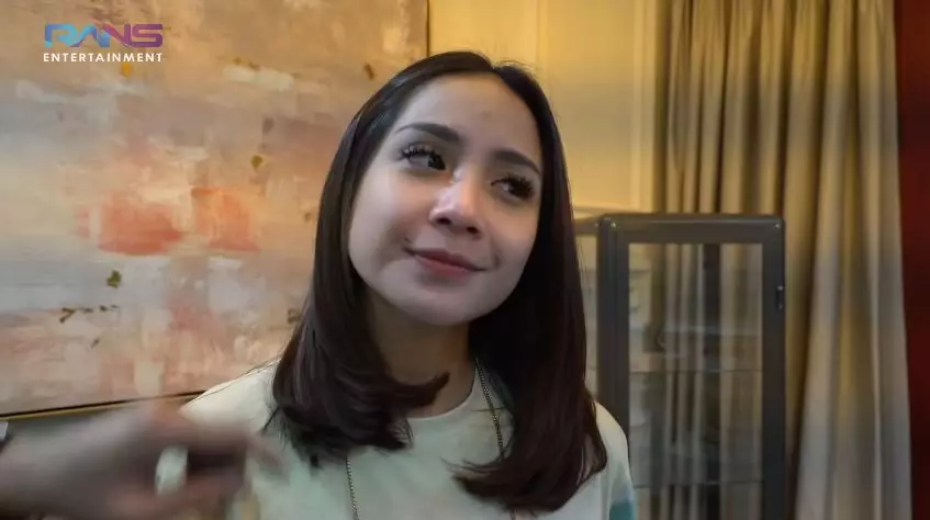 Nagita Slavina ubah gaya rambut © Instagram & YouTube