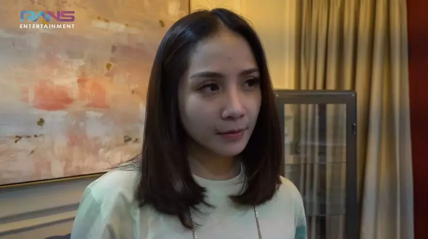 Nagita Slavina ubah gaya rambut © Instagram & YouTube