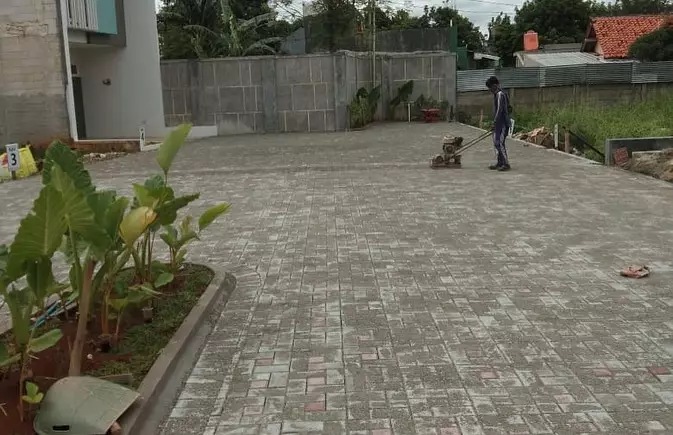 Potret perumahan Ussy dan Andhika Pratama © Instagram Potret perumahan Ussy dan Andhika Pratama © Instagram