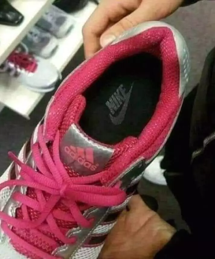 momen apes beli barang branded Berbagai sumber