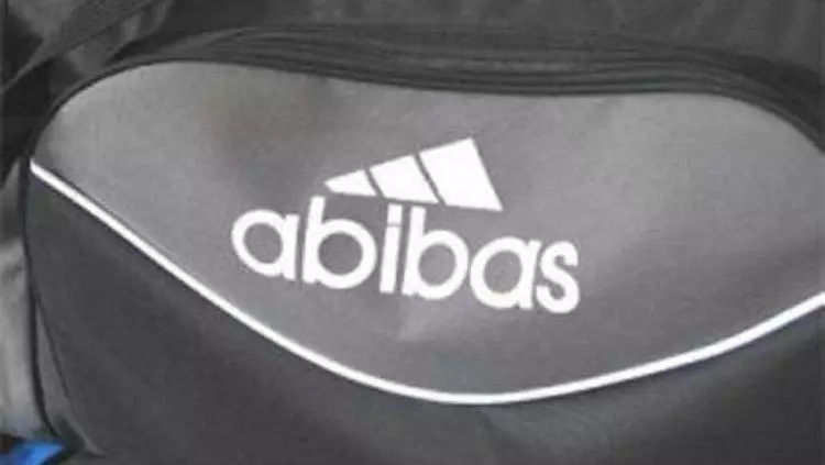 momen apes beli barang branded Berbagai sumber